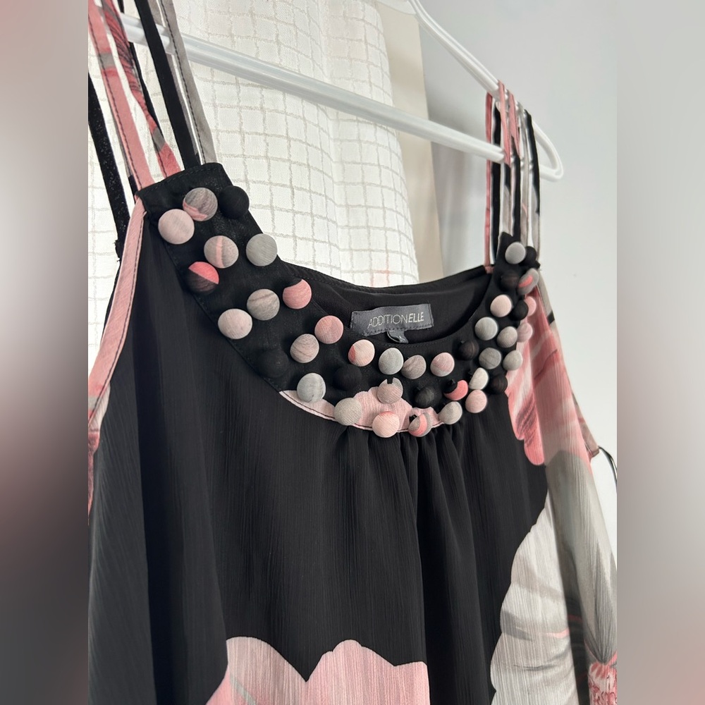 Sleeveless Top - Picture 2 of 6